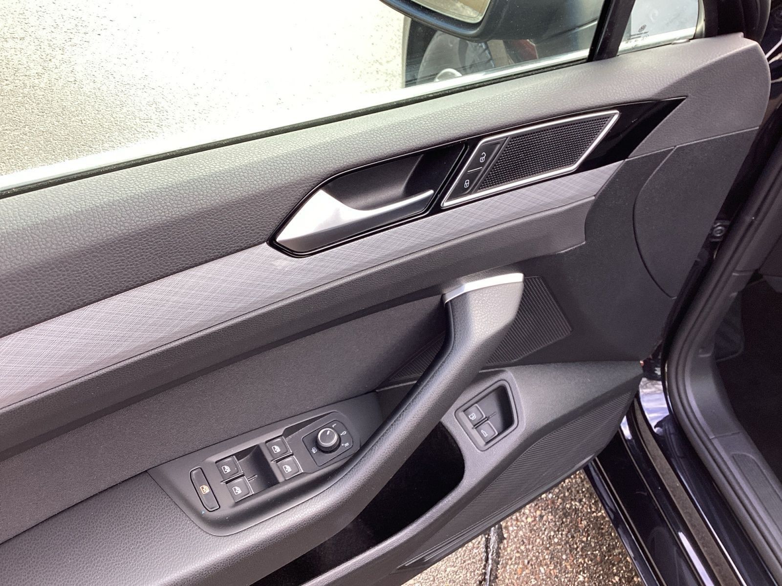 Volkswagen Passat Variant - Bild 18