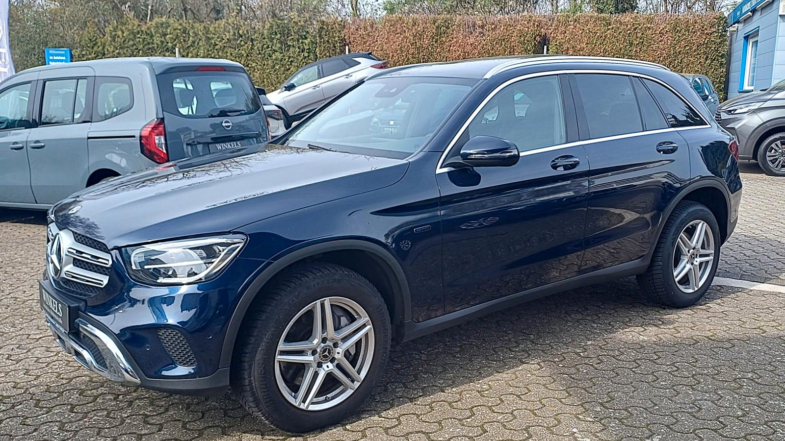 Mercedes-Benz GLC 300 de 4Matic-Navi-Leder-Kamera-Panorama-18"