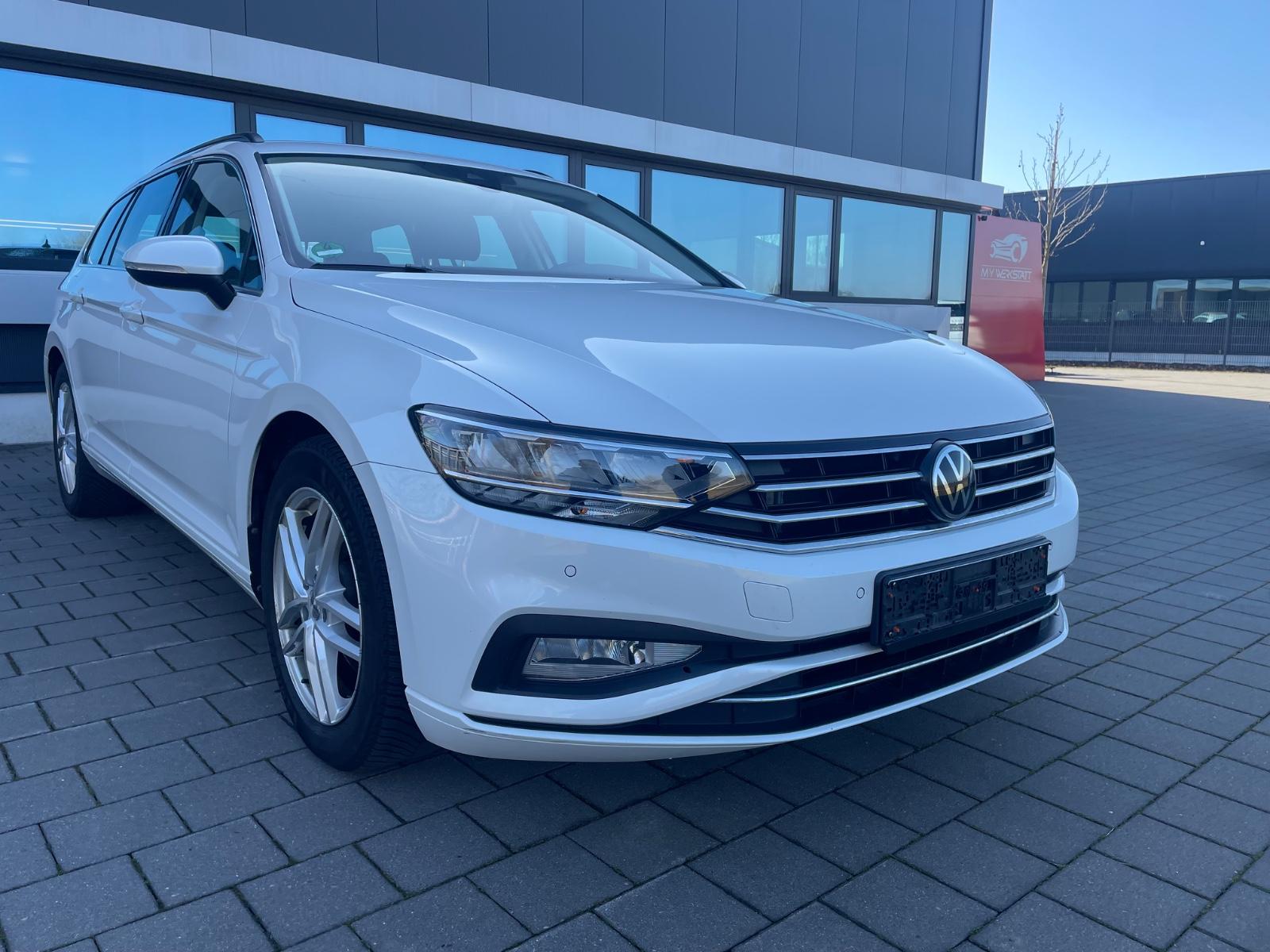 Volkswagen Passat Variant Business DSG/NAVI/AHK/ACC/ALU