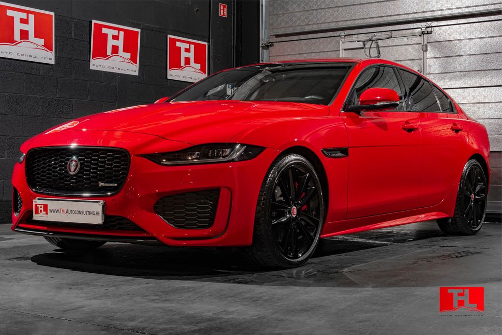 Jaguar XE