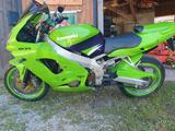 Kawasaki ZX-9R  - KAWASAKI 2001 ZX9R