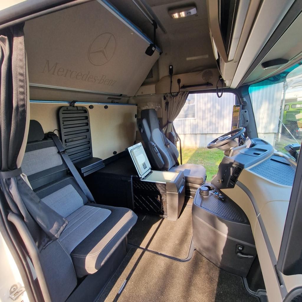 Fahrzeugabbildung Mercedes-Benz Actros 1848 LS Standklima+Retarder+SZM+L-FHS PC