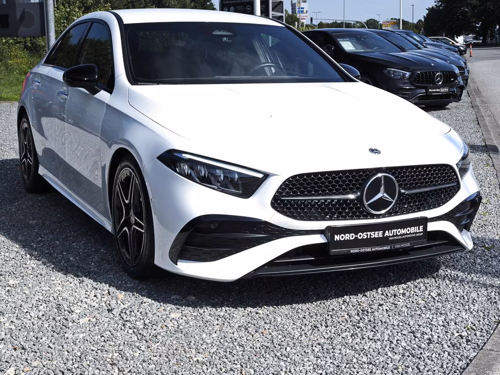Mercedes-Benz A-Class LIMO AMG NIGHT KAMERA TEMPOMAT KEYLESS GO, миниатюра 4