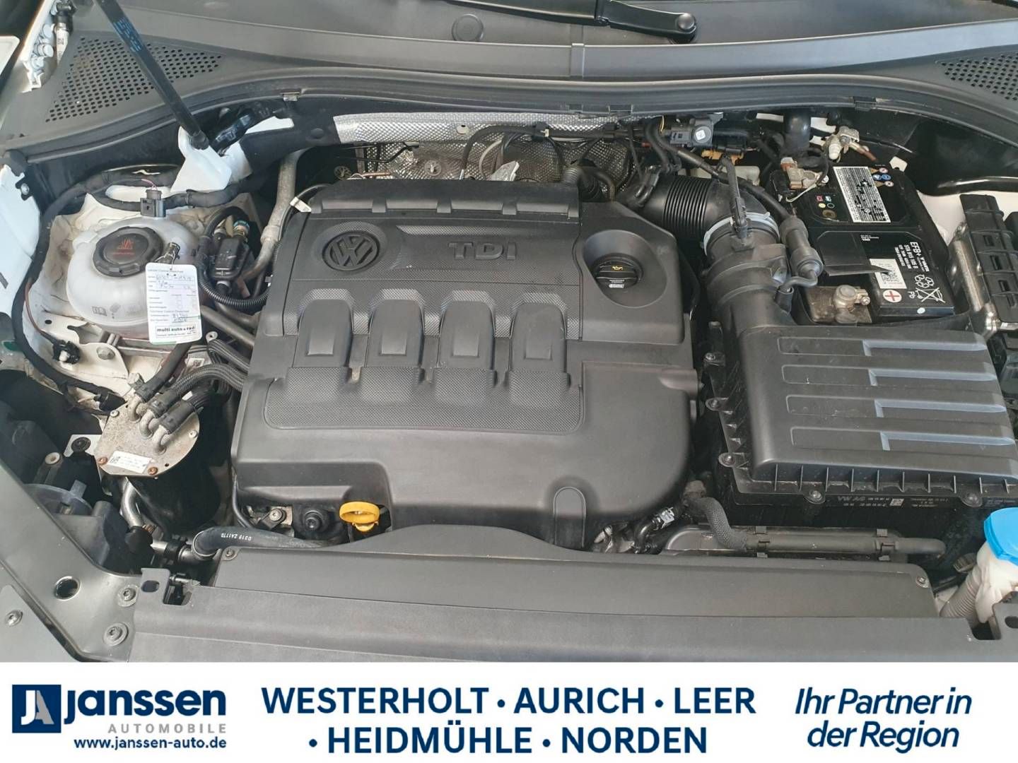 Fahrzeugabbildung Volkswagen VW Tiguan 4motion/Automatik/PDC/Navi/Sitzheizung