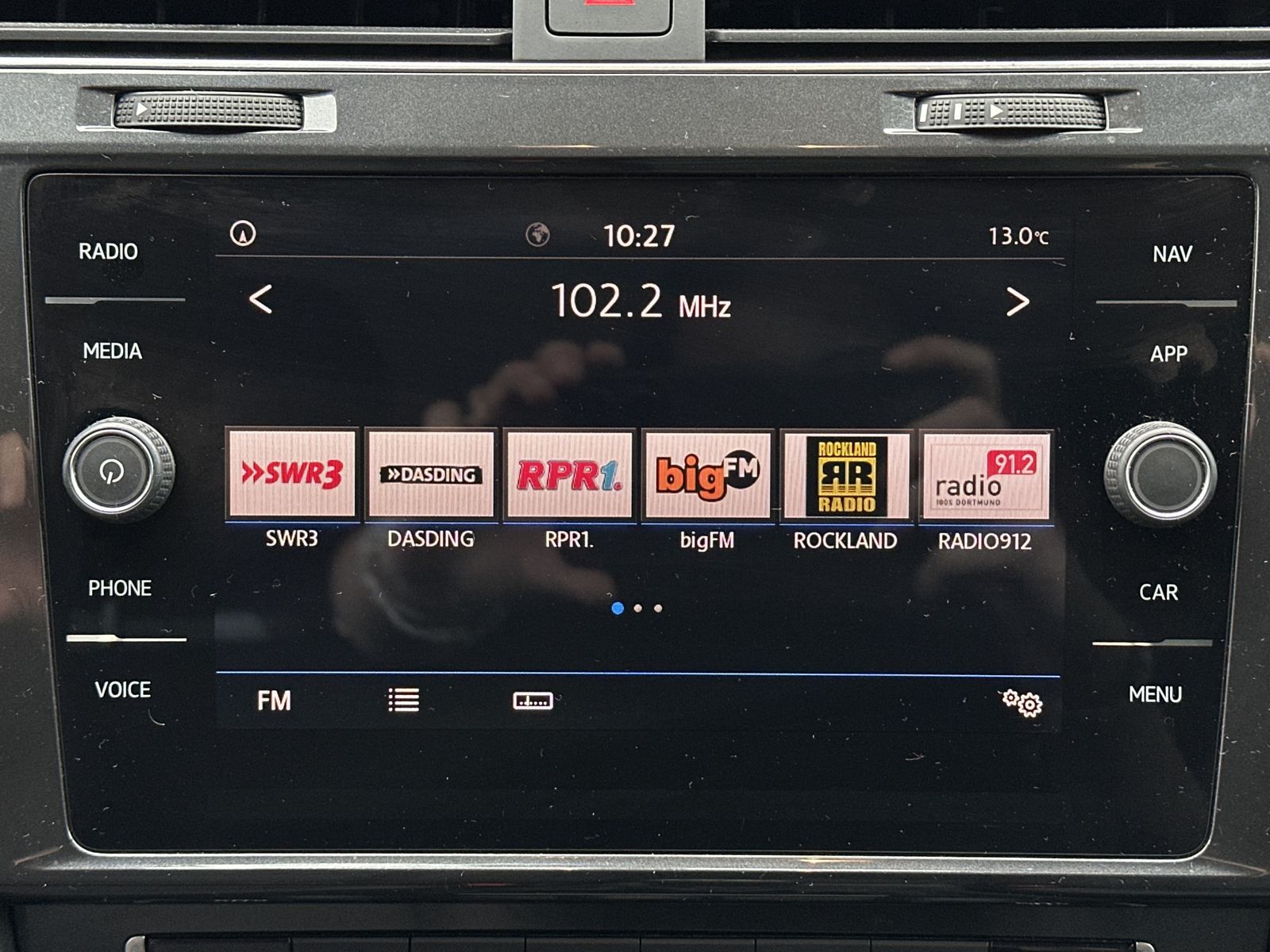 Fahrzeugabbildung Volkswagen Golf 2.0 TDI CL NAV+LED+ACC+SHZ+DYNAUDIO+TEMPO