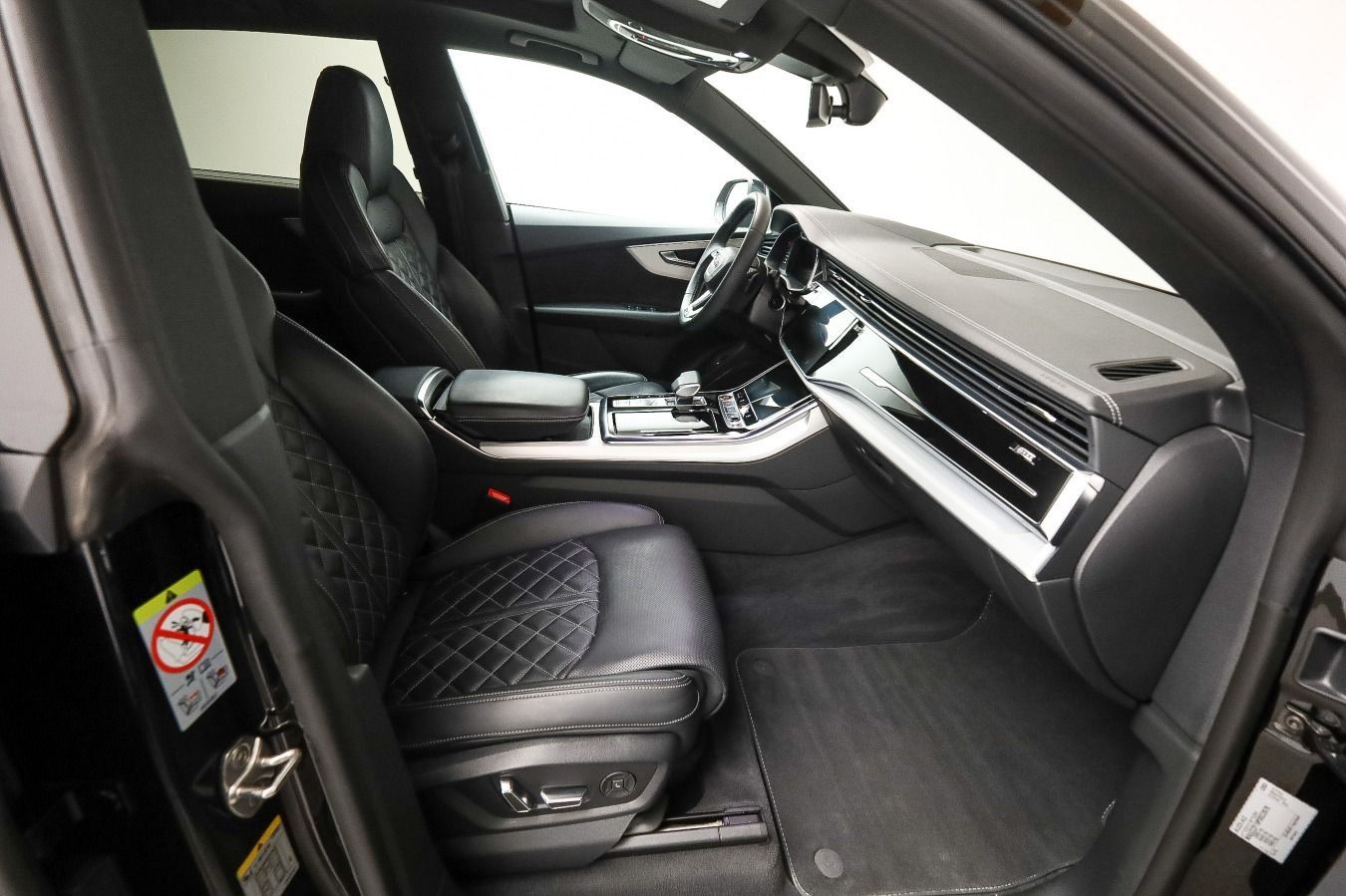 Audi SQ8 - Bild 15