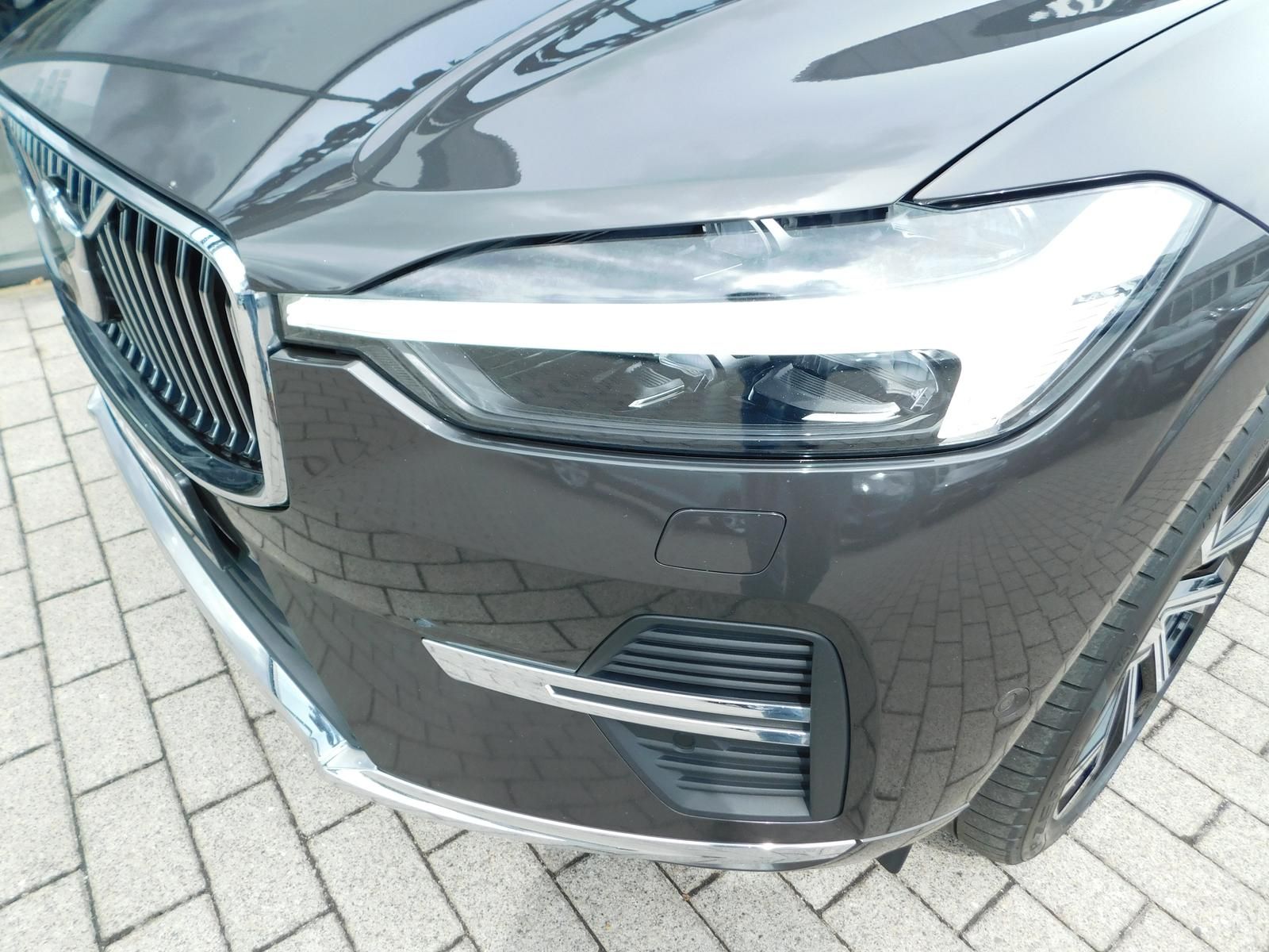 Fahrzeugabbildung Volvo B5 D AWD Ultimate Bright