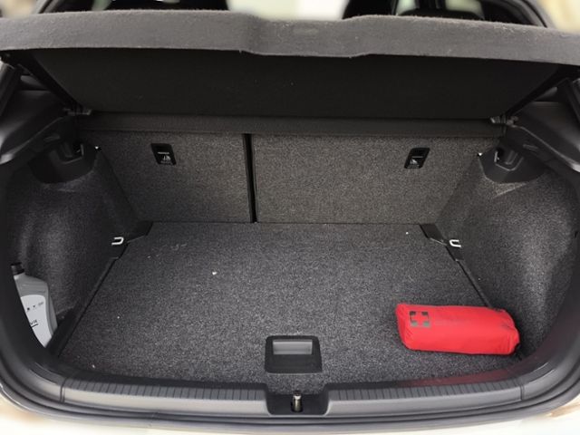 Fahrzeugabbildung Volkswagen Polo 1.0 TSI OPF United NAVI CLIMATR SITZHZG RÜC