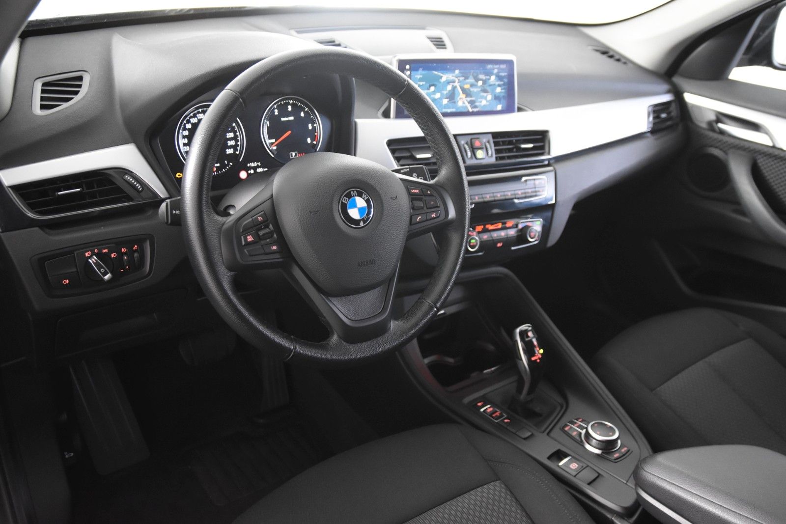 BMW X1 sDrive16d  *1.Hand*EHK*Park ass.*Navi* foto 12