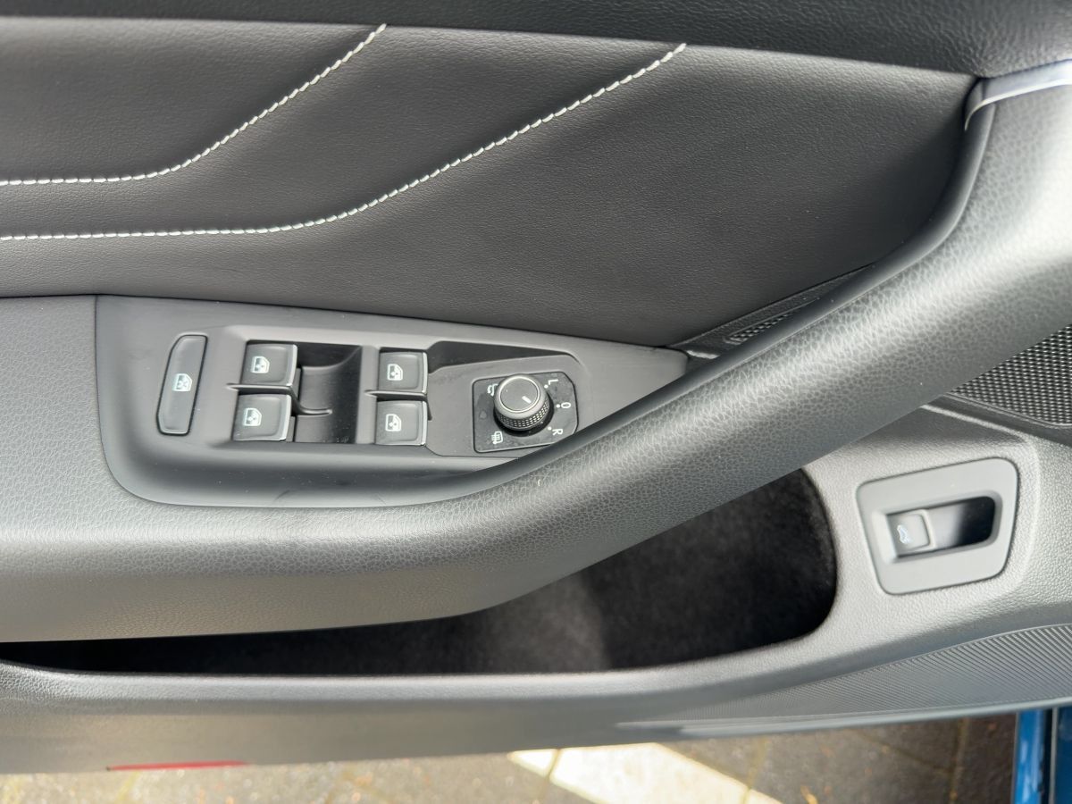 Volkswagen Passat Variant - Bild 17