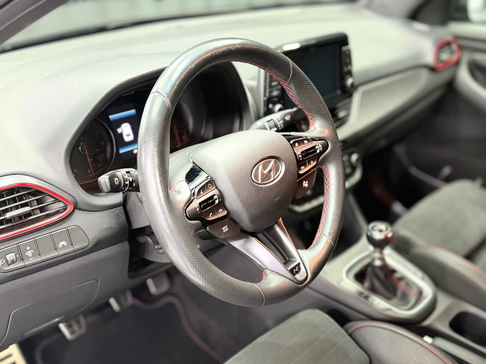 Fahrzeugabbildung Hyundai i30 Fastback N Performance|SCHALTER|PDC|NAVI