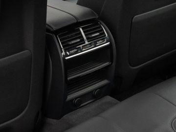 Fahrzeugabbildung BMW 540i Luxury Line HUD ACC LED Kamera 360°