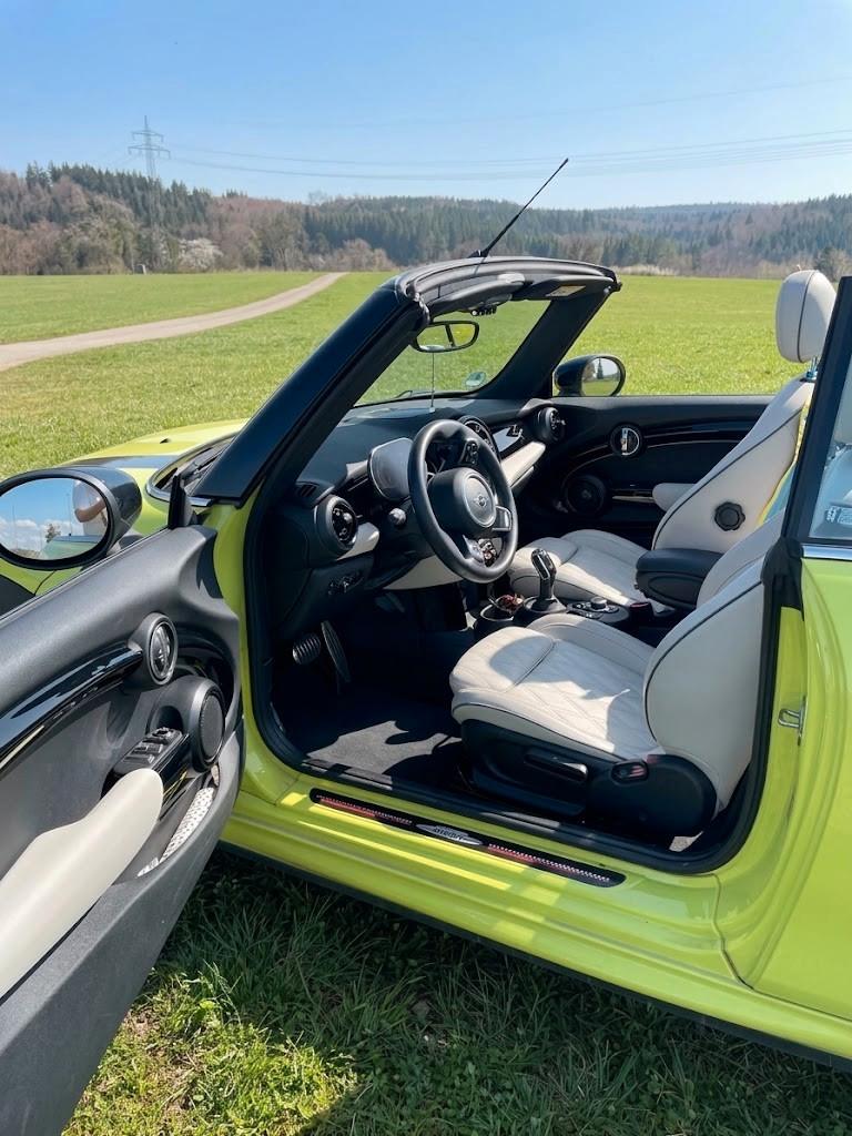 MINI Cooper S Cabrio JCW | Zesty Yello | Volleder