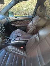 Mercedes-Benz ML 63 AMG 4MATIC AMG - Mercedes-Benz ML aus dem Jahr 2012