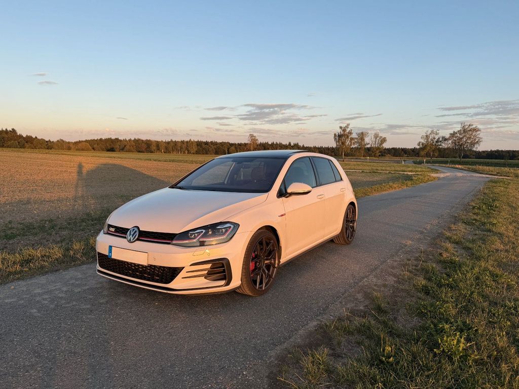 Image of Volkswagen Golf