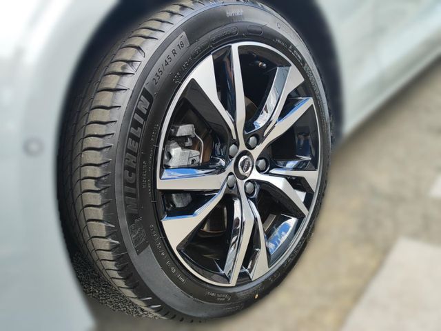 VOLVO V60 B4 (Bild 9 von Array)