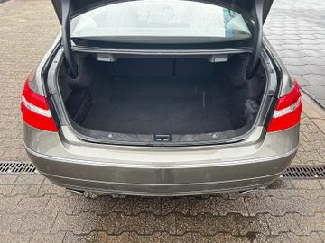 Mercedes E 350 - 11