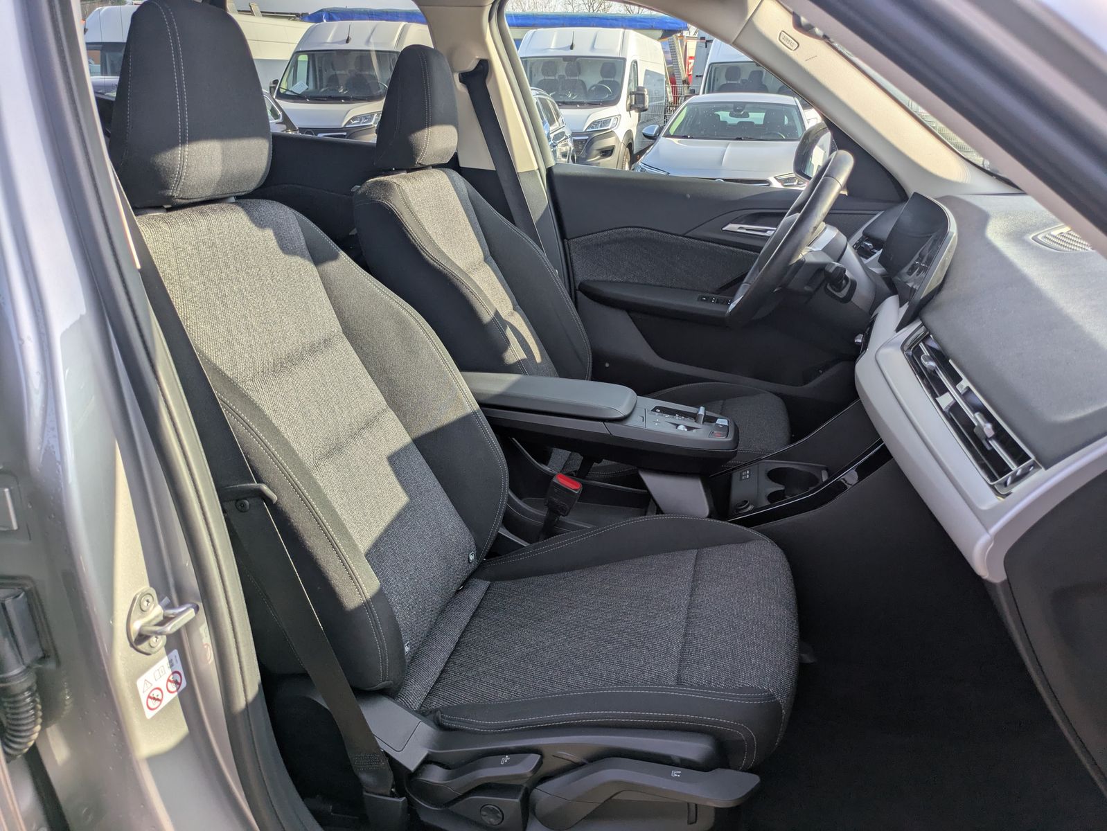 Fahrzeugabbildung BMW X1 18 d sDrive PANO/KAM/DAB/LED/SHZ/LHZ/TEMP