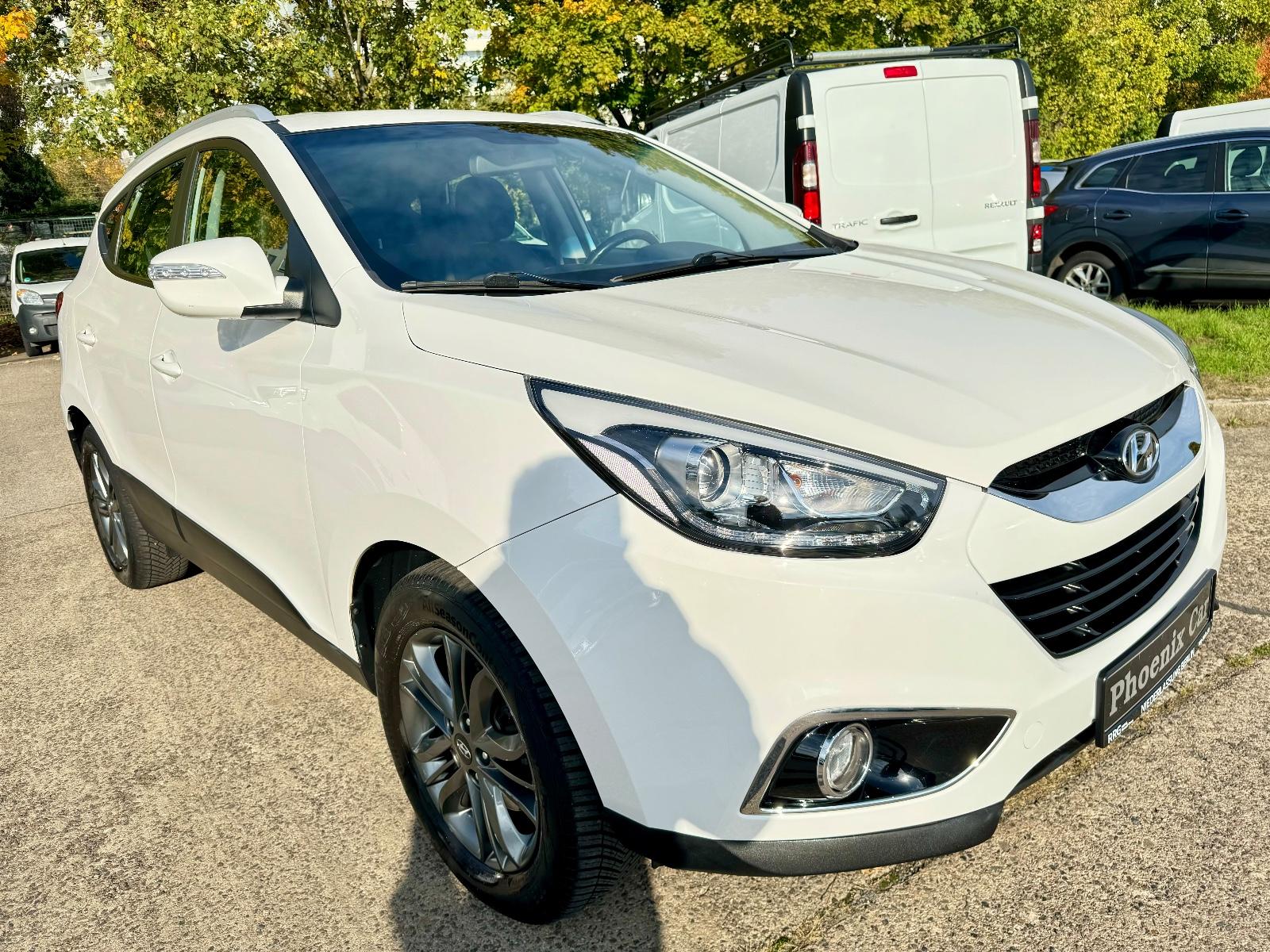 Hyundai ix35 2.0 CRDi FIFA World Cup EDITION Gold 4WD
