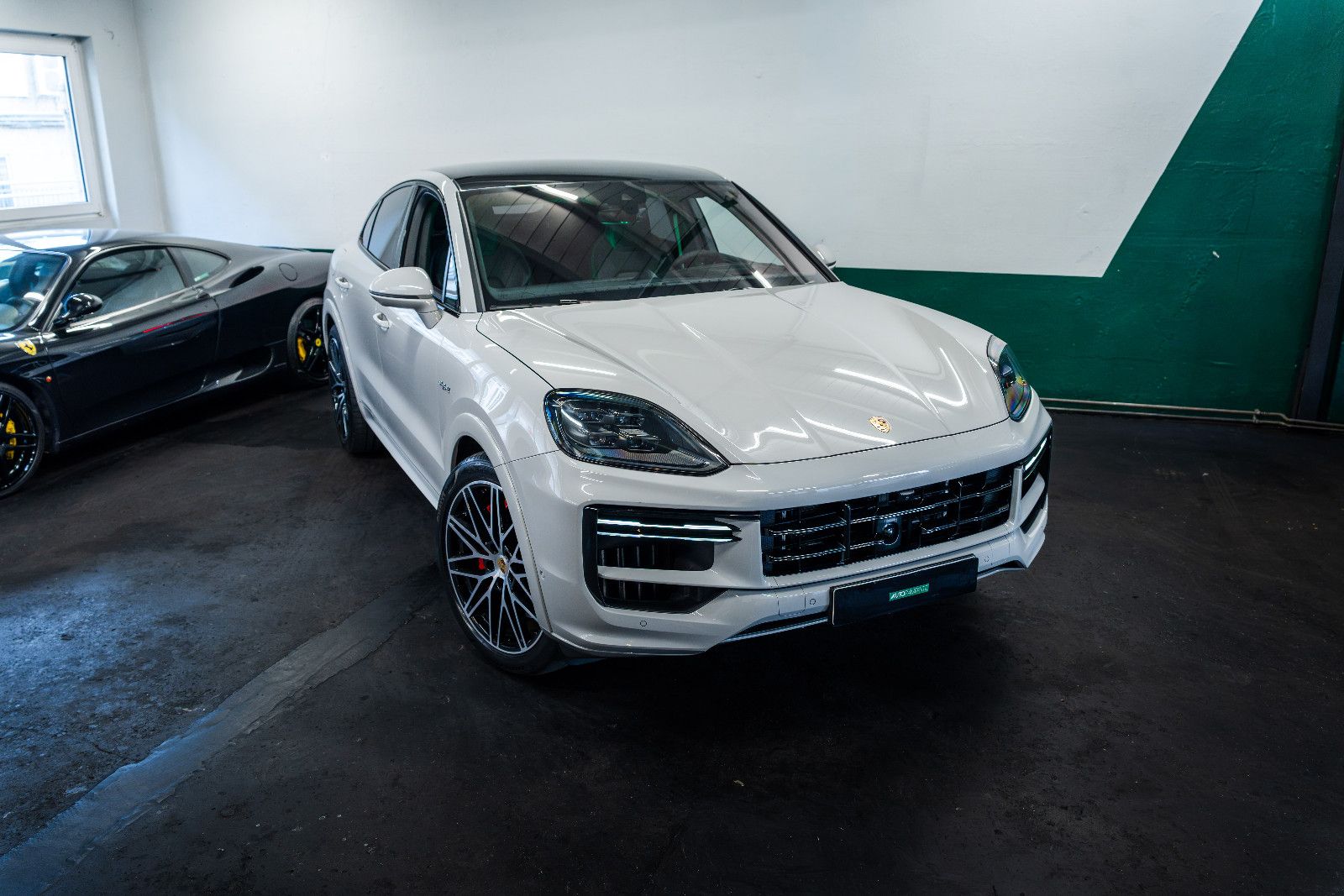 Porsche Cayenne Coupe Turbo E-Hyb Burmester Carbon foto 1