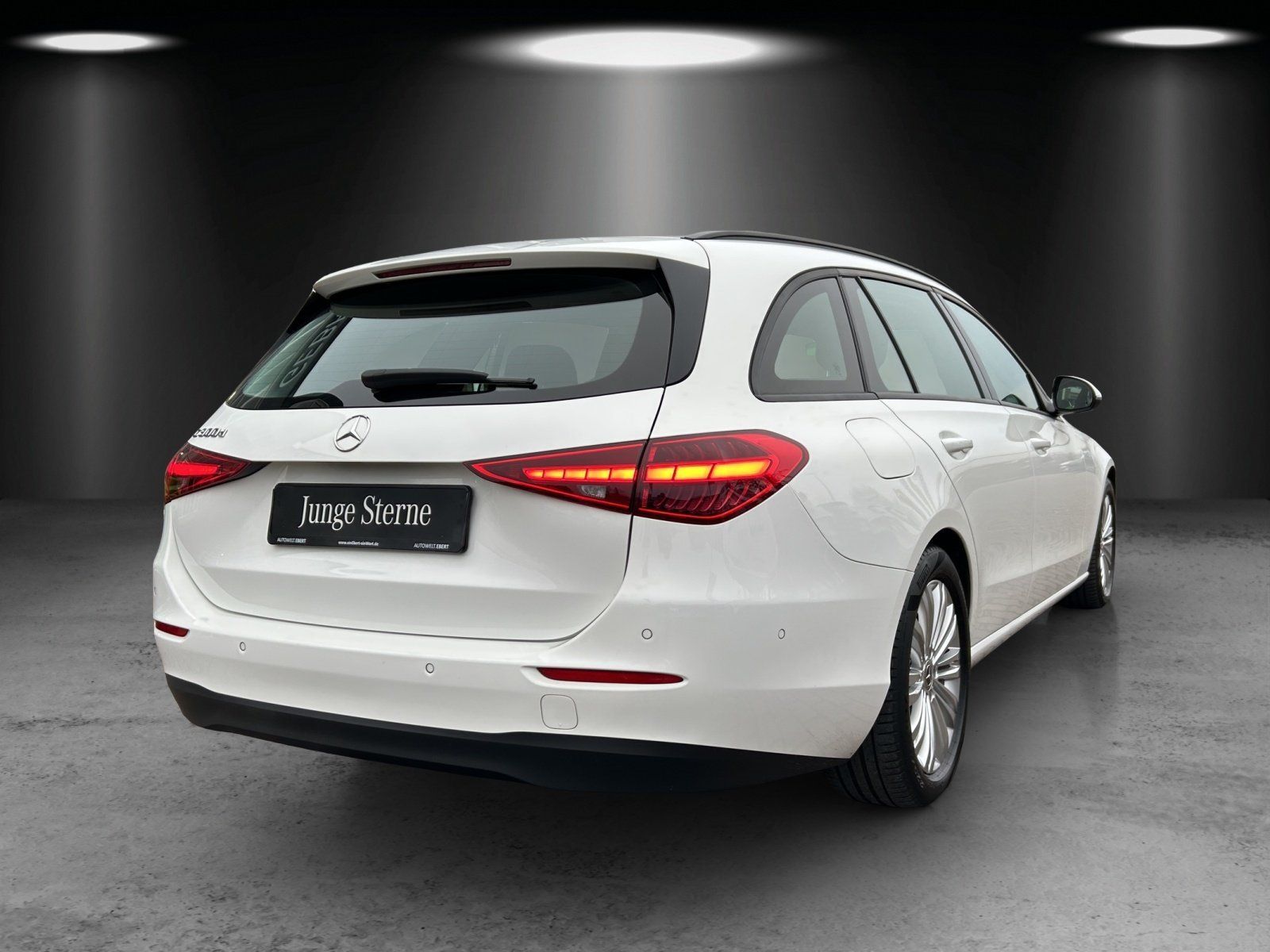 Fahrzeugabbildung Mercedes-Benz C300d T DISTRO Business LED el.Heckkl DAB Kamera