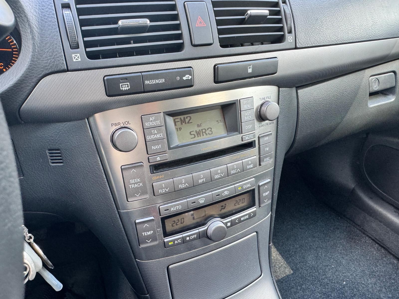 Toyota Avensis 2008 — photo 7
