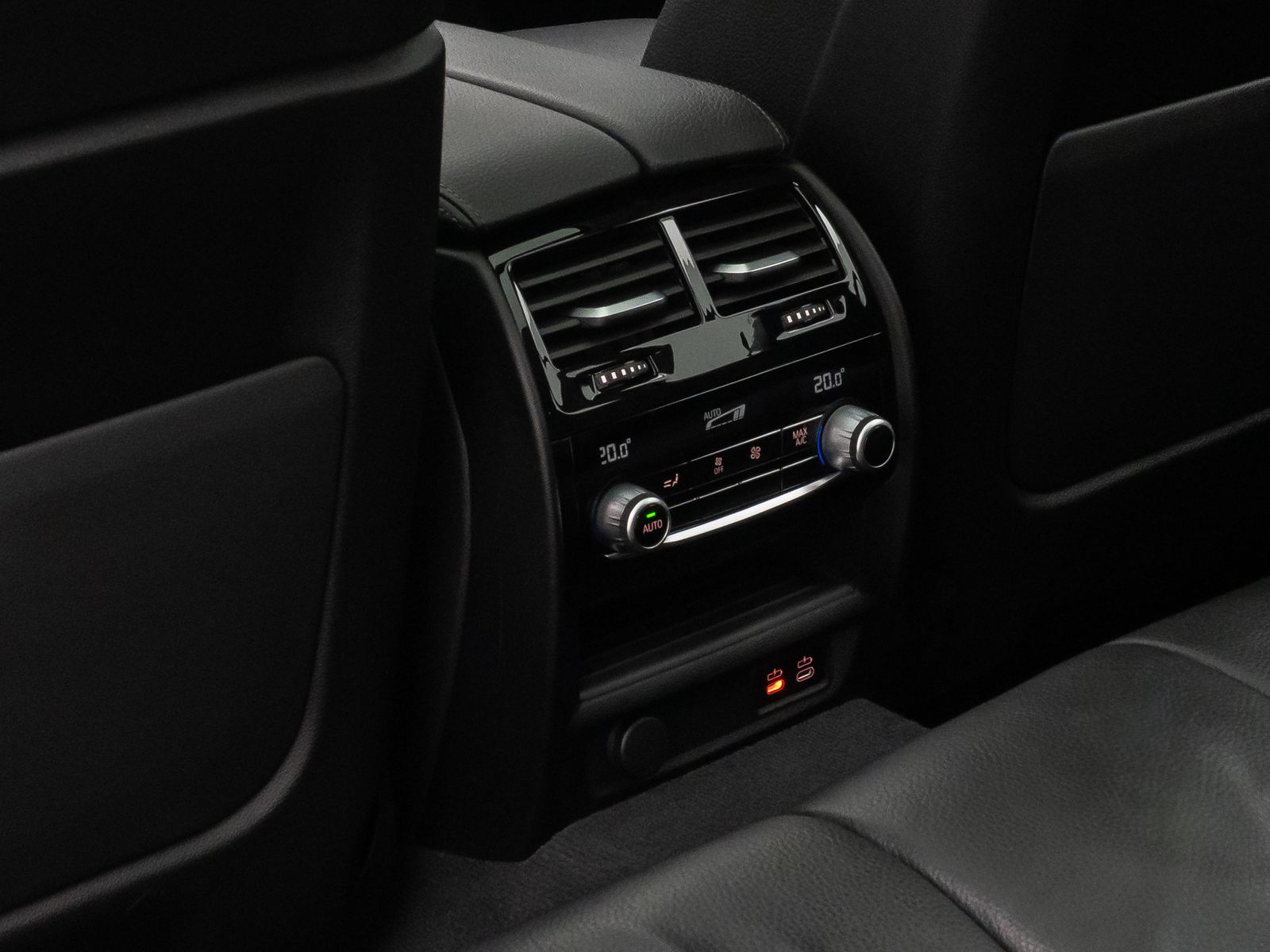 Fahrzeugabbildung BMW 520d Luxury Line HUD DAB Kamera HiFi Panorama