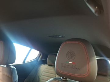 Alfa Romeo Tonale 1.5 Tributo Italiano Kam*KeyLess*Navi