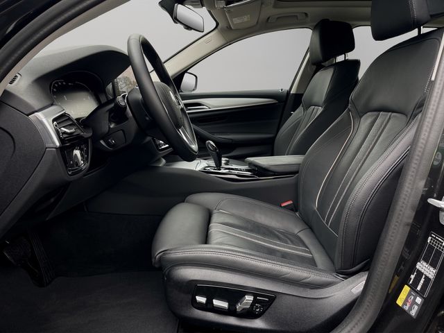 Foto Nummer 9: BMW 530e