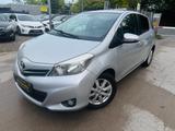 Toyota Yaris 1,3*Executive*Automatik*Klimaaut*Kamera - Toyota Yaris Gebrauchtwagen in Hamburg