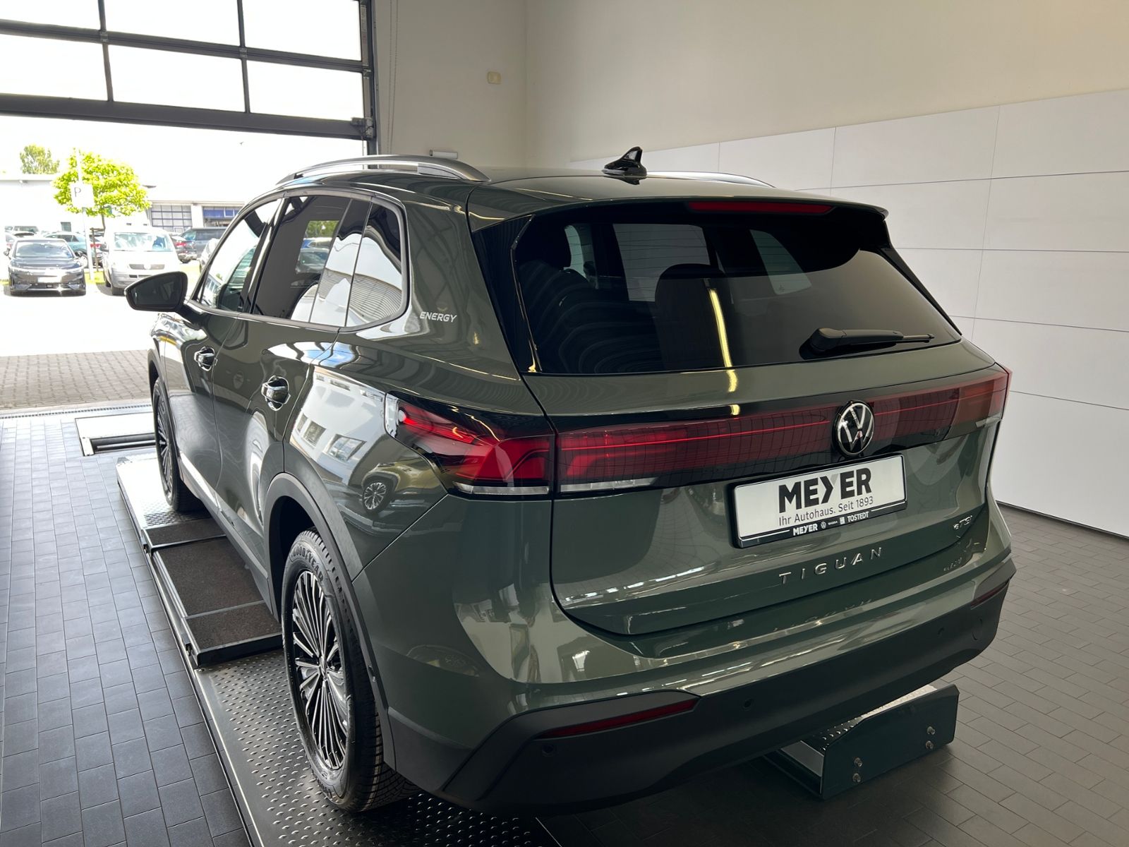 Fahrzeugabbildung Volkswagen Tiguan  Energy 1.5 eTSI DSG *AHK,AreaView,Navi,E