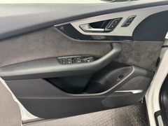 AUDI Q7 50 TDI QU*S LINE*HuD*StHz*AHK*BOSE*ACC*VIRTU* AUDI Q7 50 TDI QU*S LINE*HuD*StHz*AHK*BOSE*ACC*VIRTU*