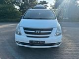 Hyundai H-1 9 SITZER VIP WLAN - gebrauchte Hyundai H-1 aus dem Jahr 2010