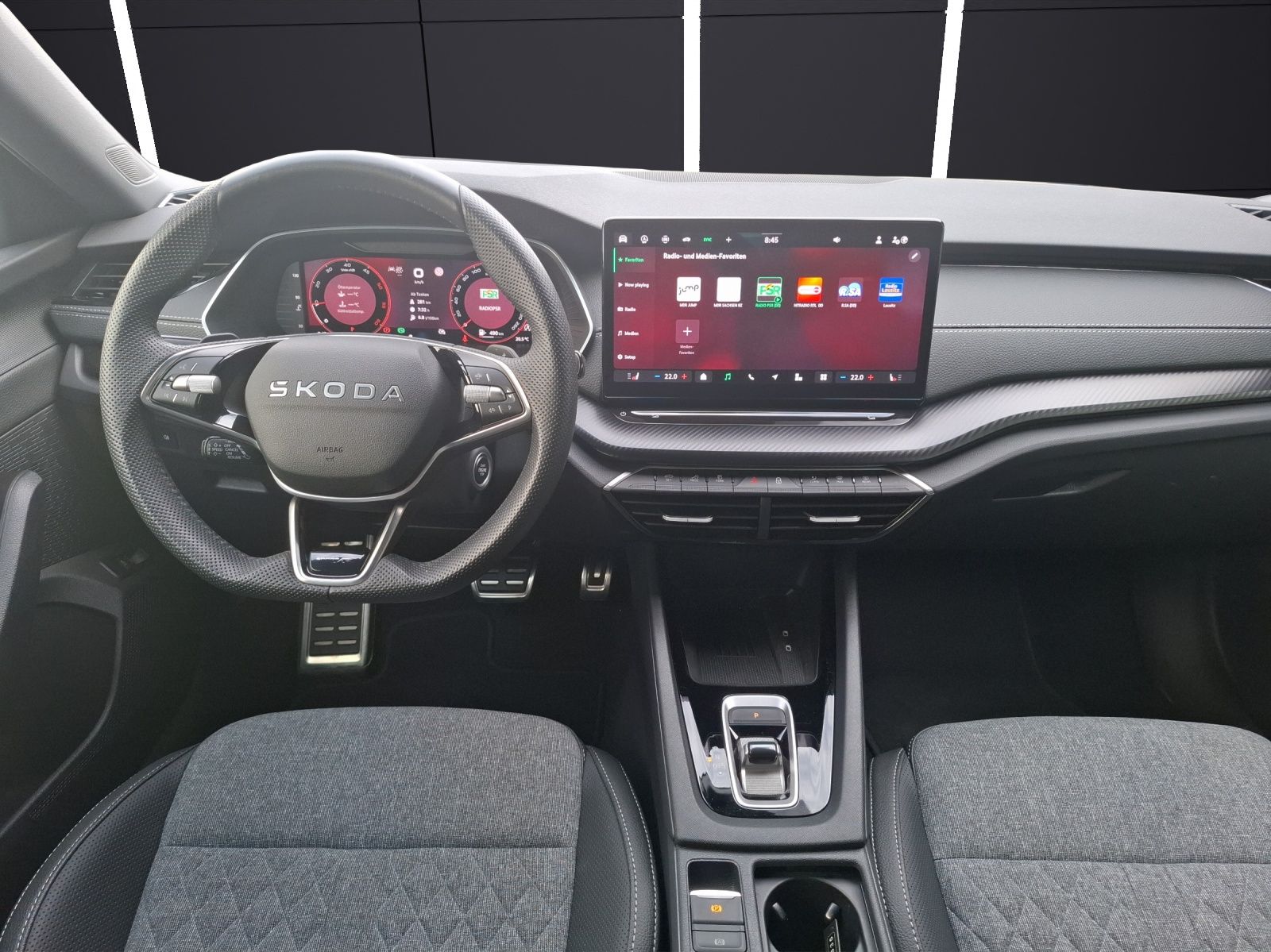 Fahrzeugabbildung SKODA Octavia Combi TDI Sportline DSG Matrix Navi HUD