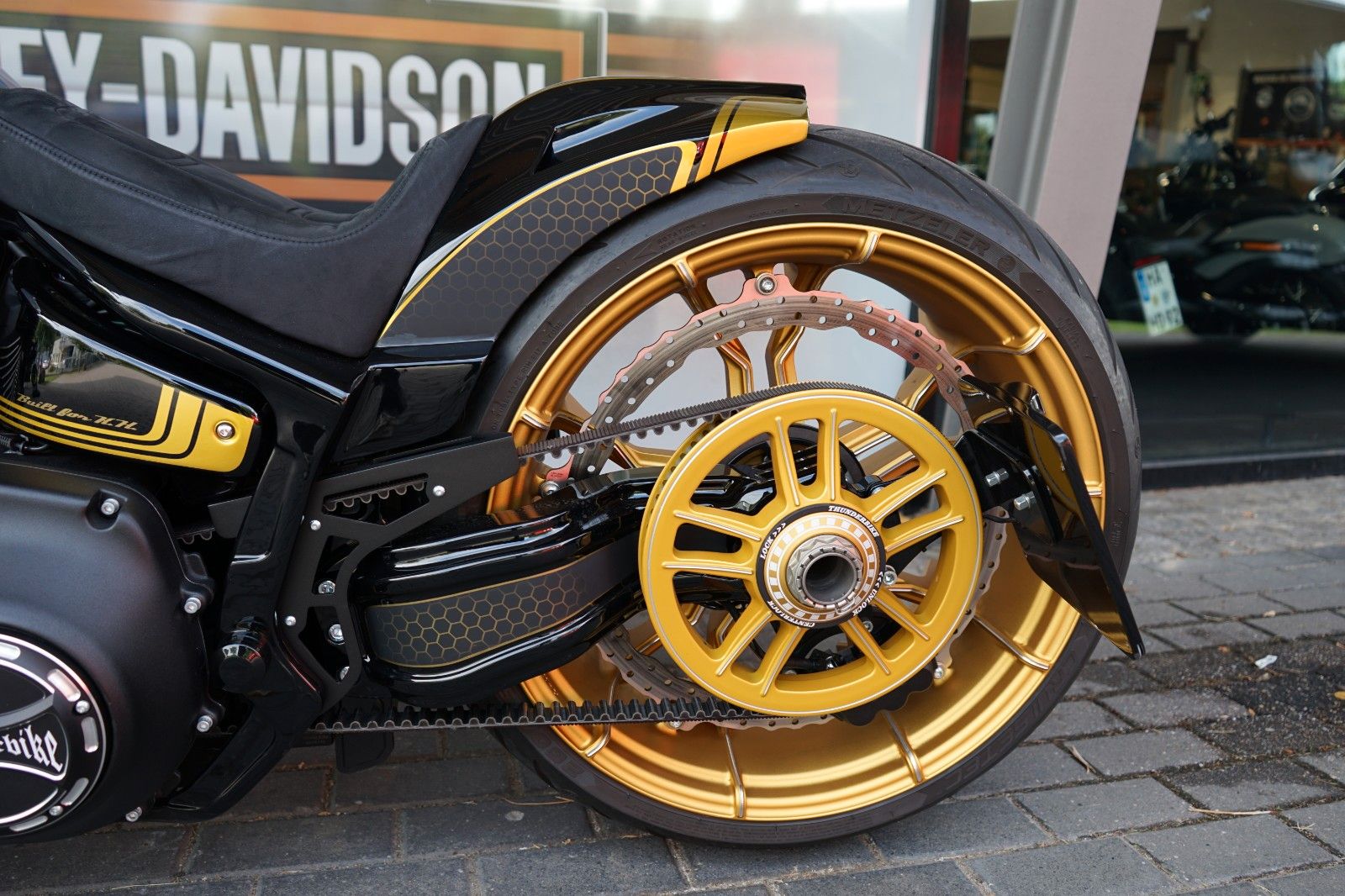 Fahrzeugabbildung Harley-Davidson Softail Breakout 114 Thunderbike Umbau GP-Z