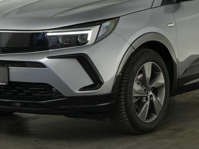 Grandland GS+LED LICHT+NAVI+360 GRAD KAMERA+SITZ