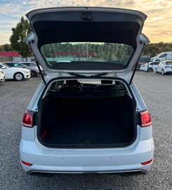 Volkswagen Golf - 11