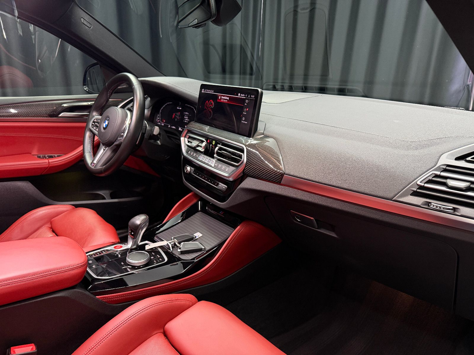 Fahrzeugabbildung BMW X4 M Competition |CARBON|H/K|LASER|HuD