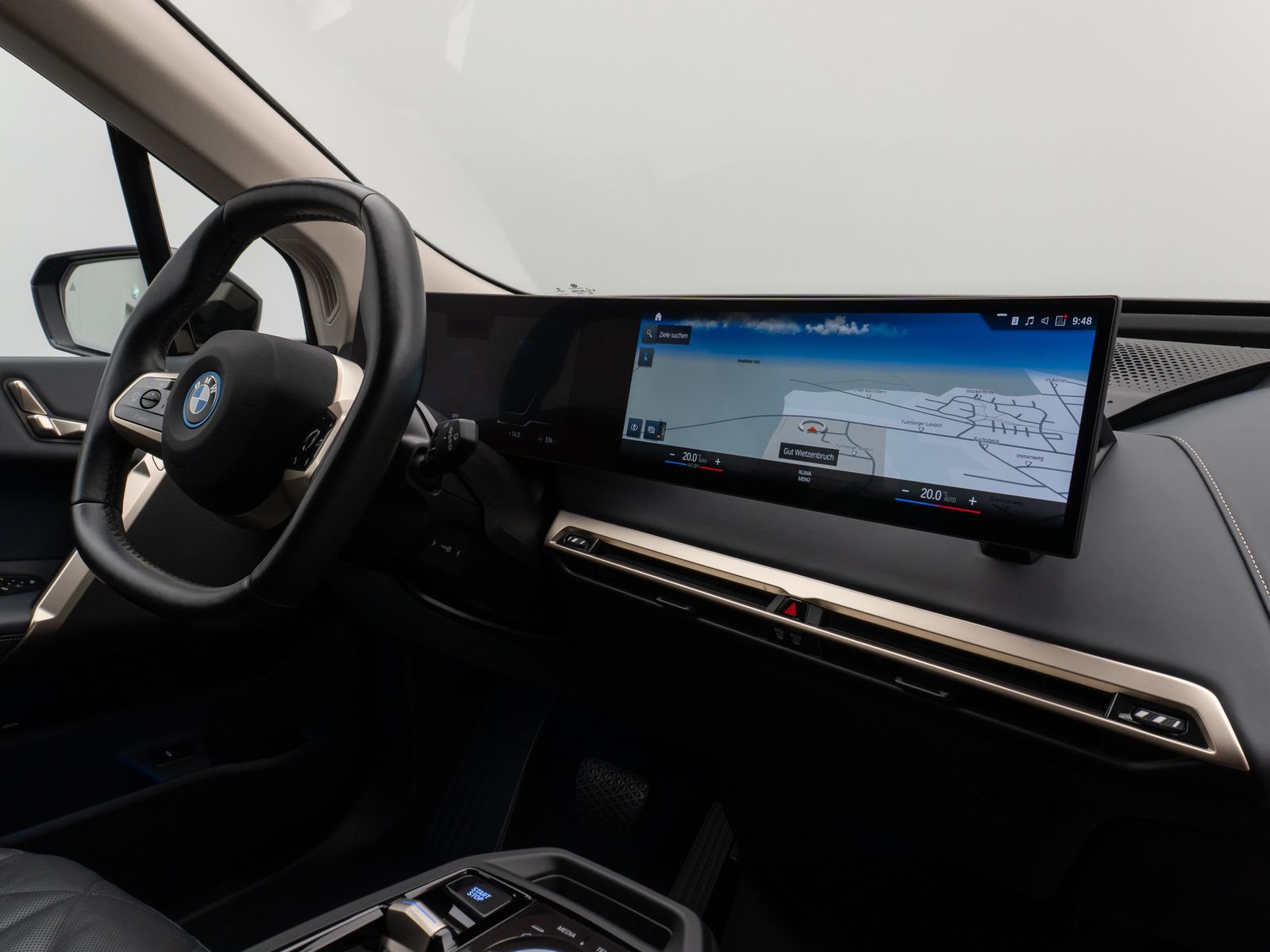 Fahrzeugabbildung BMW iX xD40 Kamera DAB H/K ACC Komfort Sport 22Zoll
