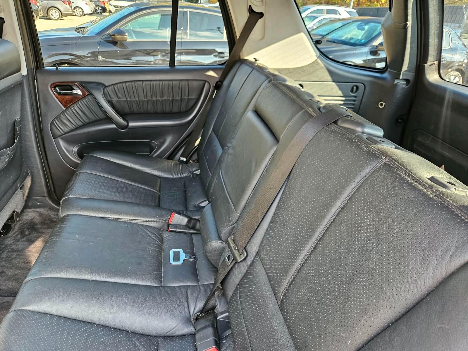 Mercedes-Benz ML270 2004 — photo 18