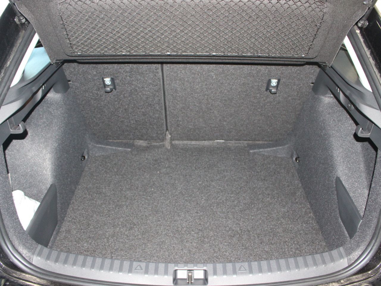 Fahrzeugabbildung SKODA Scala 1.0 TSI Selection RFK/LED/PDC/Keyless