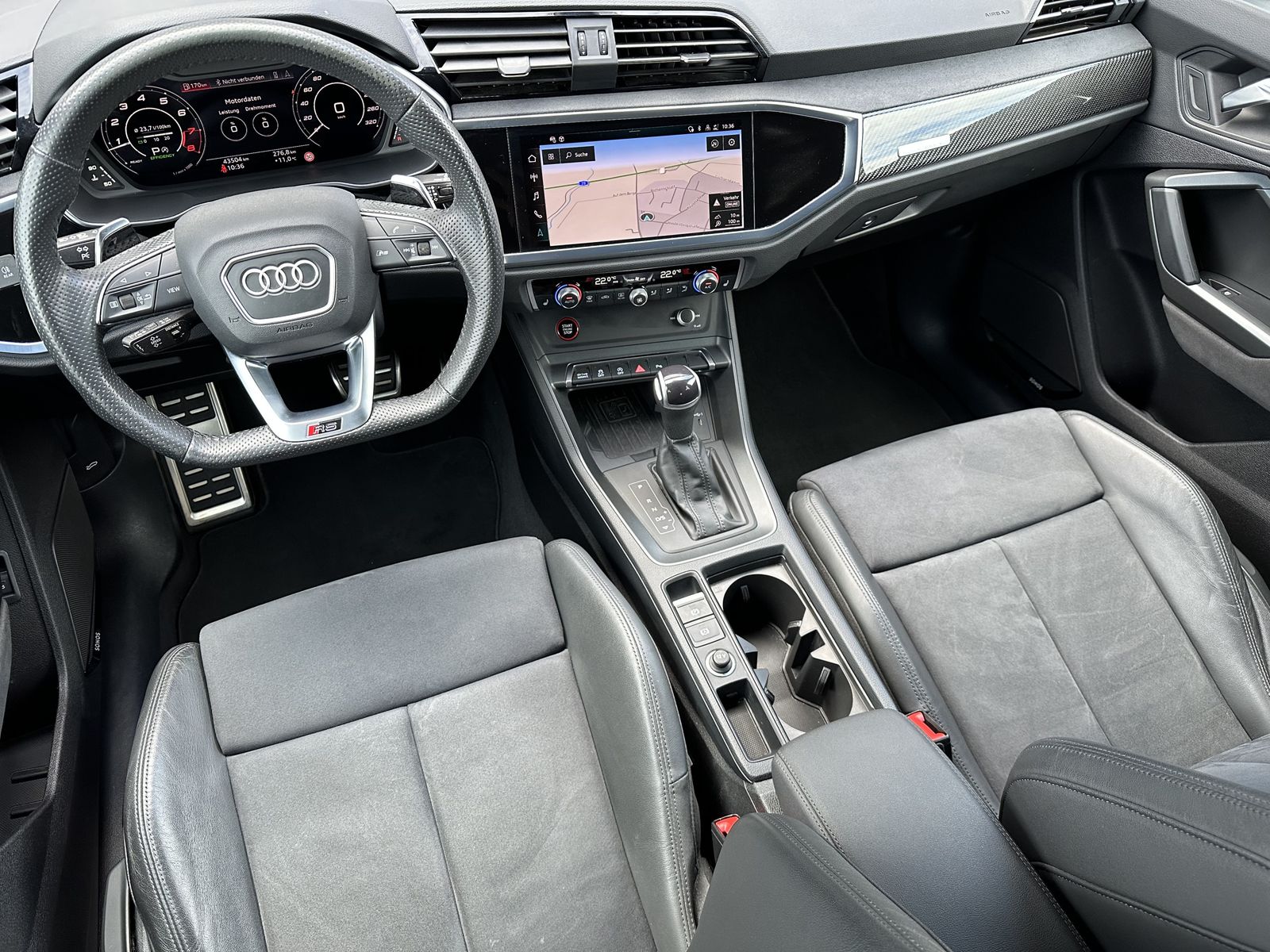Fahrzeugabbildung Audi RSQ3 Quattro Black NAV+MATRIX+ACC+SONOS+VCOCK+PP