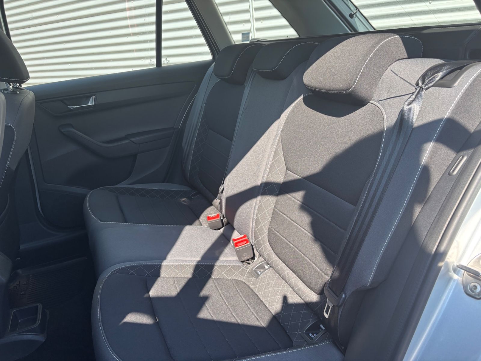 Fahrzeugabbildung SKODA Fabia Combi 1.0 TSI Ambition