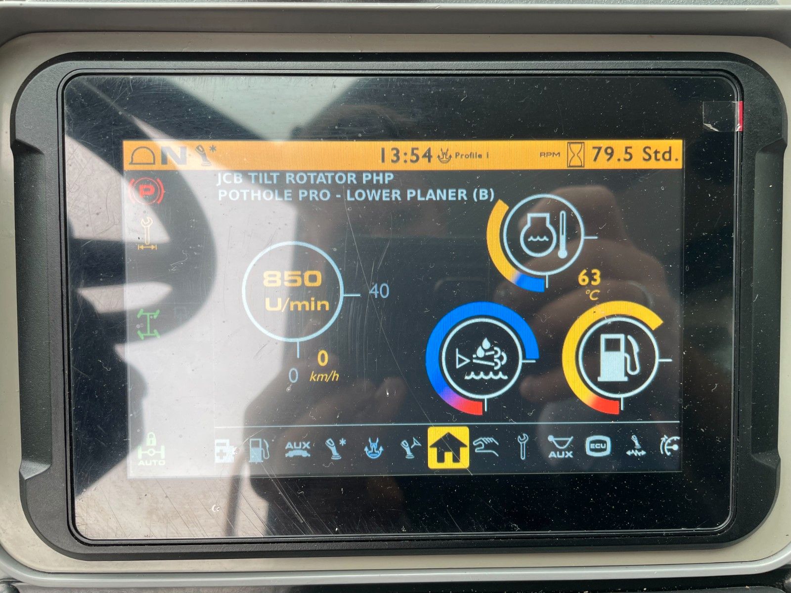 Fahrzeugabbildung JCB Hydradig 110W / POTHOLE PRO / nur 79h! / 2025