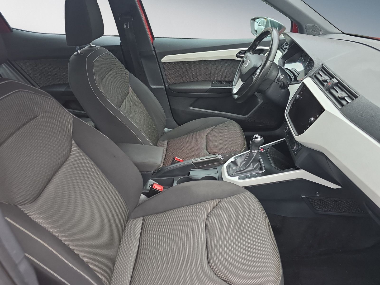 Fahrzeugabbildung SEAT Arona Xcellence*Navigationssystem AHK PDC SiTZHE