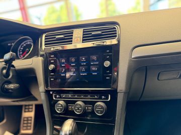 Volkswagen Golf - 12