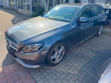 Mercedes E 220 - 2