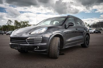 Porsche Cayenne - 4