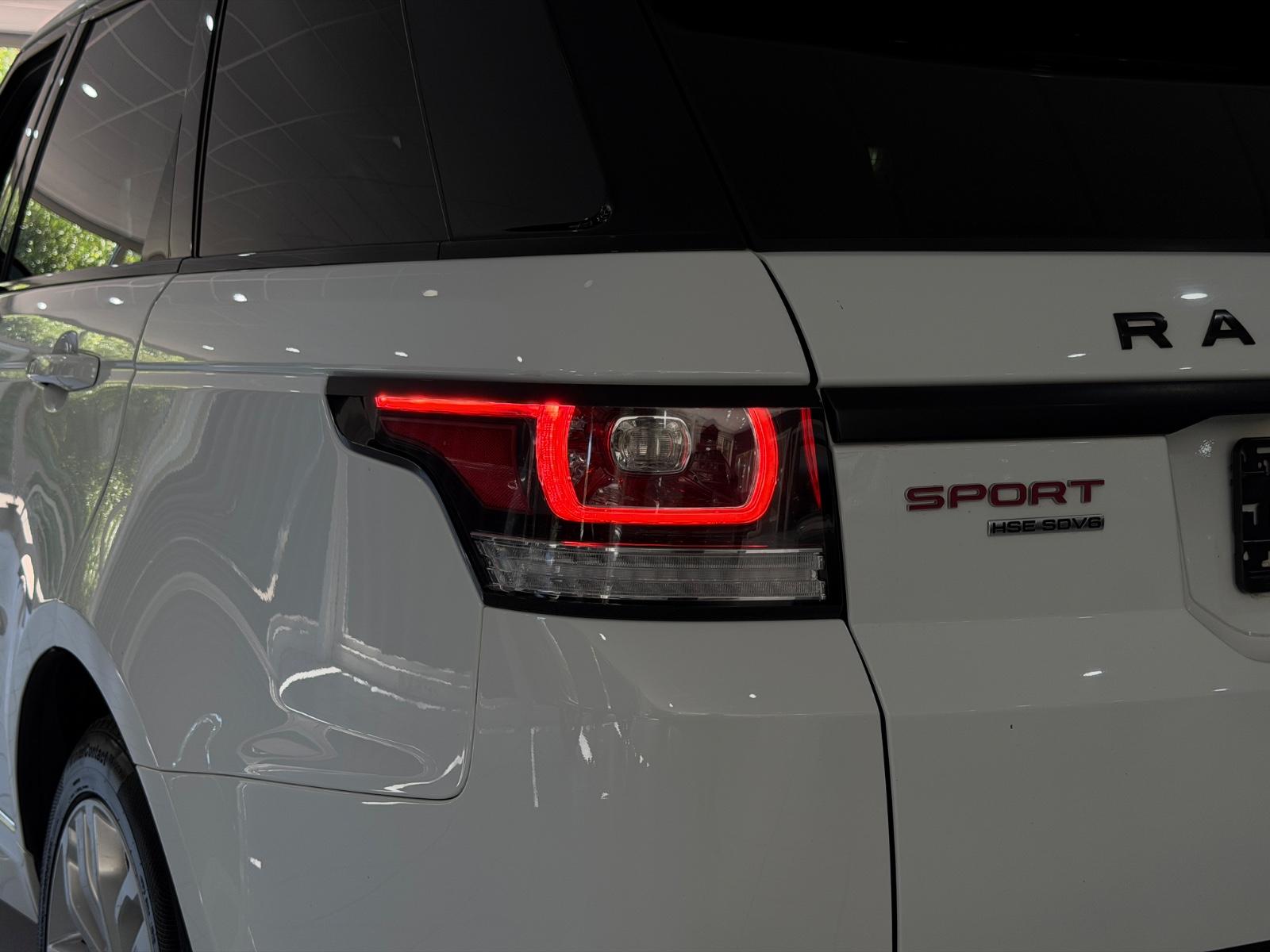 LAND ROVER RANGE ROVER SPORT RR SDV6 306CH - BVA - AUTOBIOGRAPHY - MERIDIAN - TOIT OUVRANT PANORAMIQUE