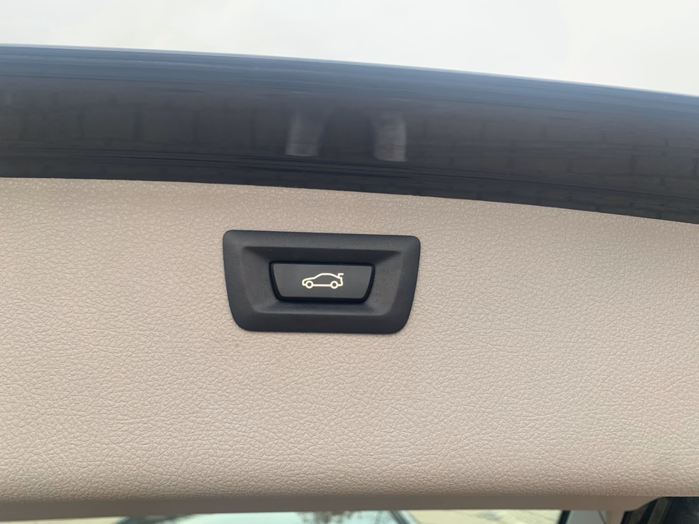 BMW 318 i Touring Sport Line *LED*AHK*HiFi*PDC*SHZ*